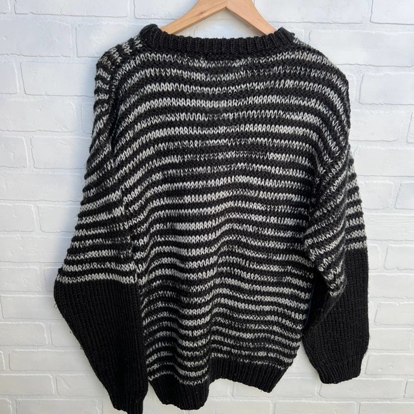 Gabrielle Men's Black Grey White Checkered Vintage Leather Acrylic Sweater -sz M - Picture 2 of 7